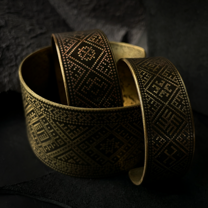 Create your own: Brass Baltic Bracelet