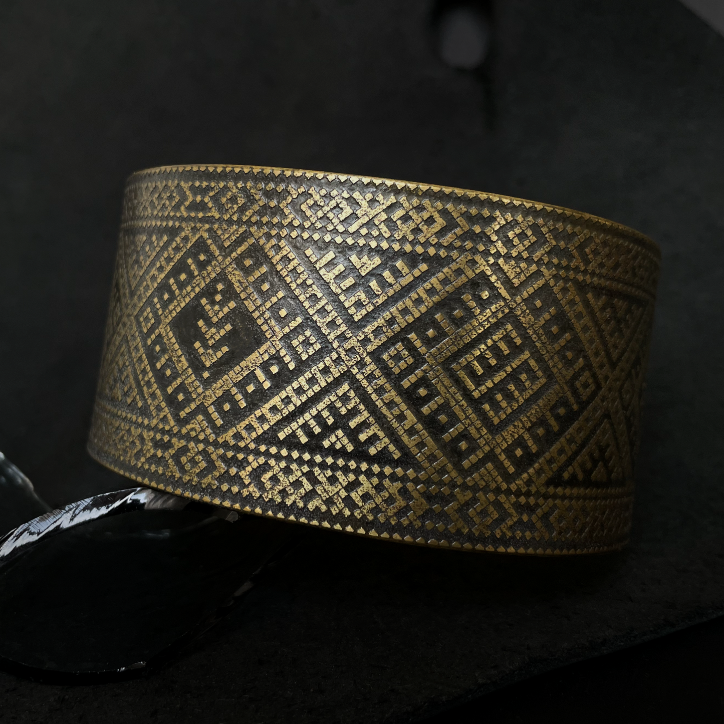 Create your own: Brass Baltic Bracelet