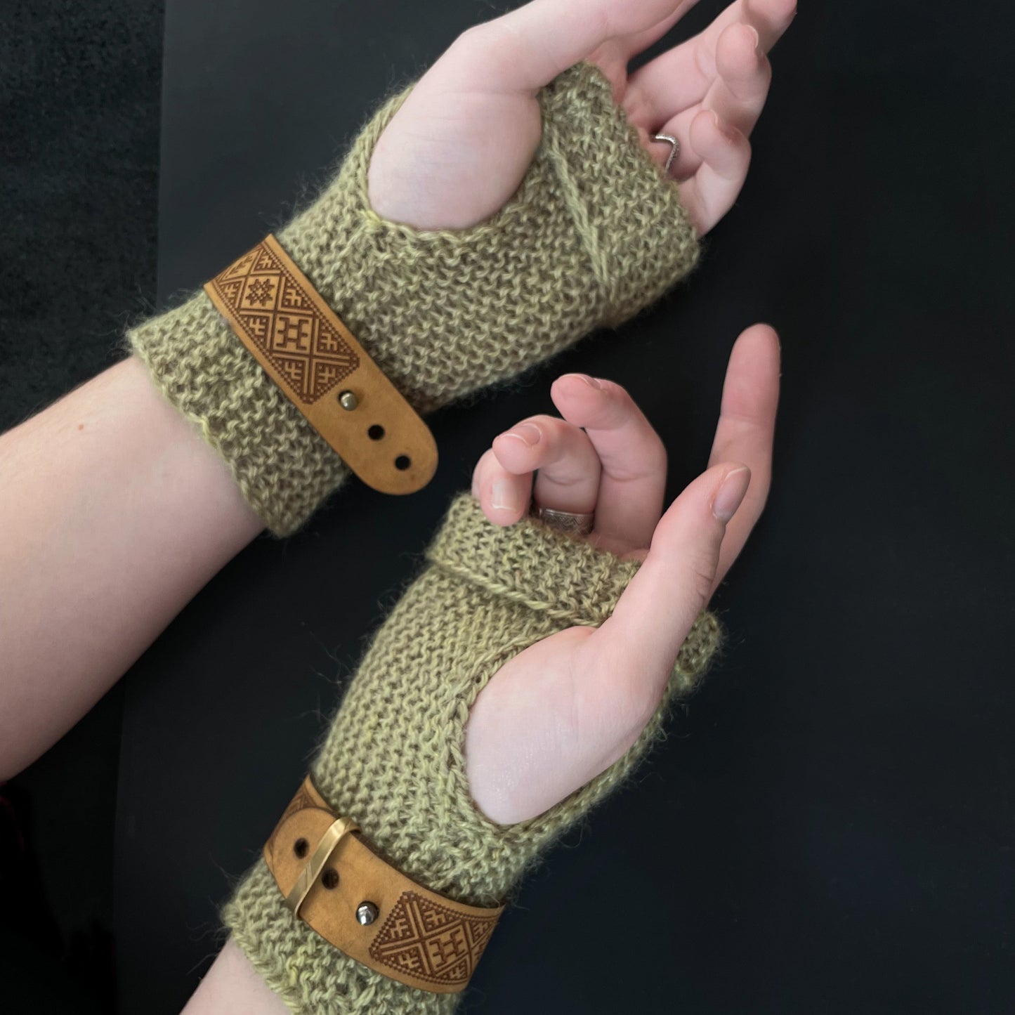 Natural wool wrist warmers